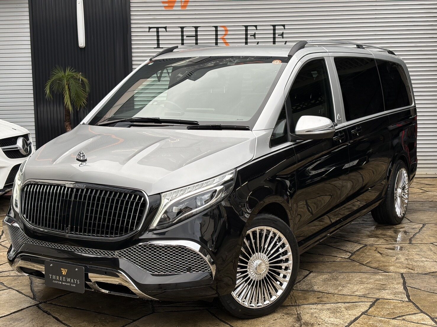 メルセデス・マイバッハ V-Class VIPカスタム
